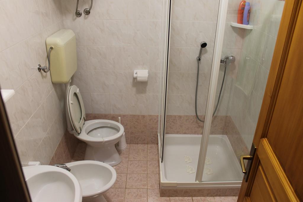 Apartments Mestri Grožnjan Habitación foto