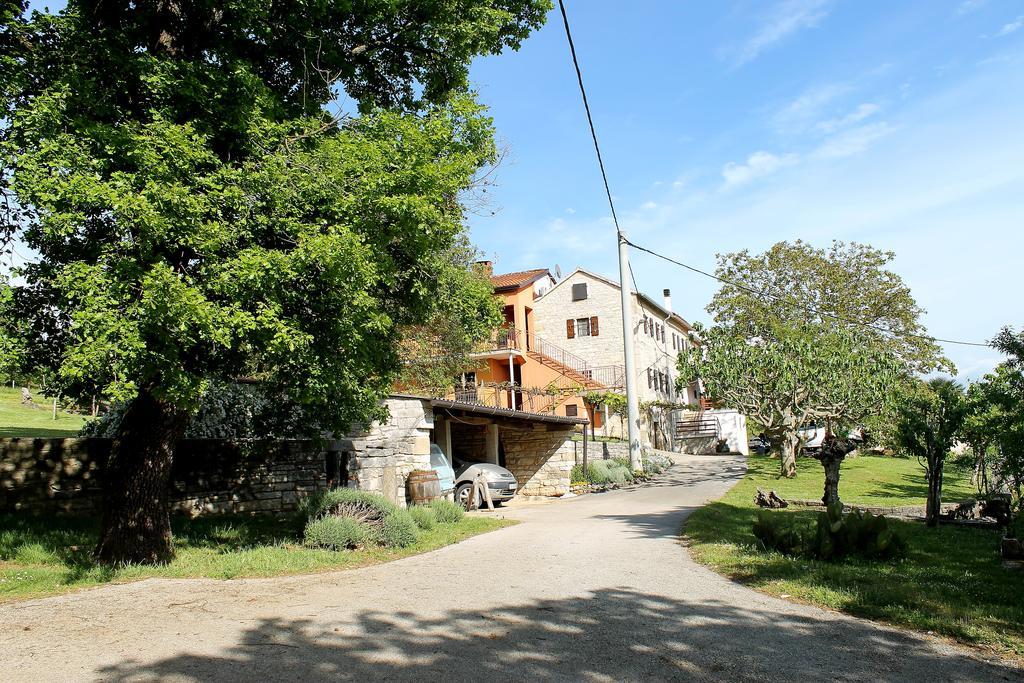 Apartments Mestri Grožnjan Exterior foto